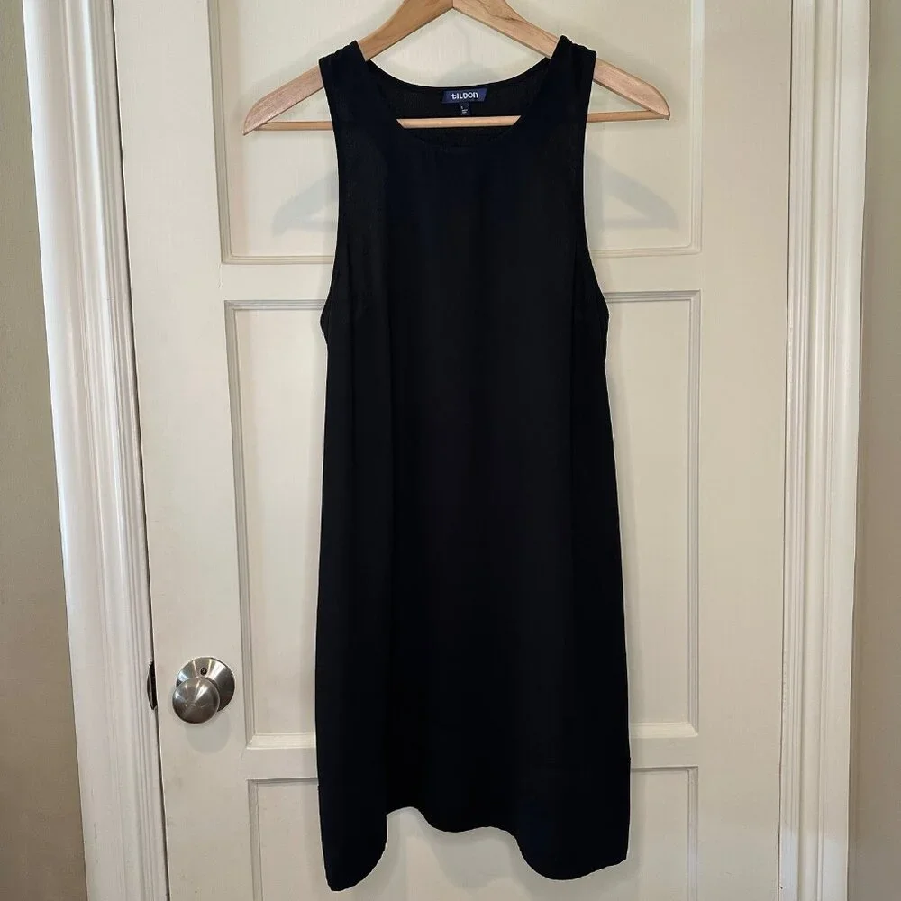 Tildon Black Sleeveless Racerback Shift Dress  - Size Small